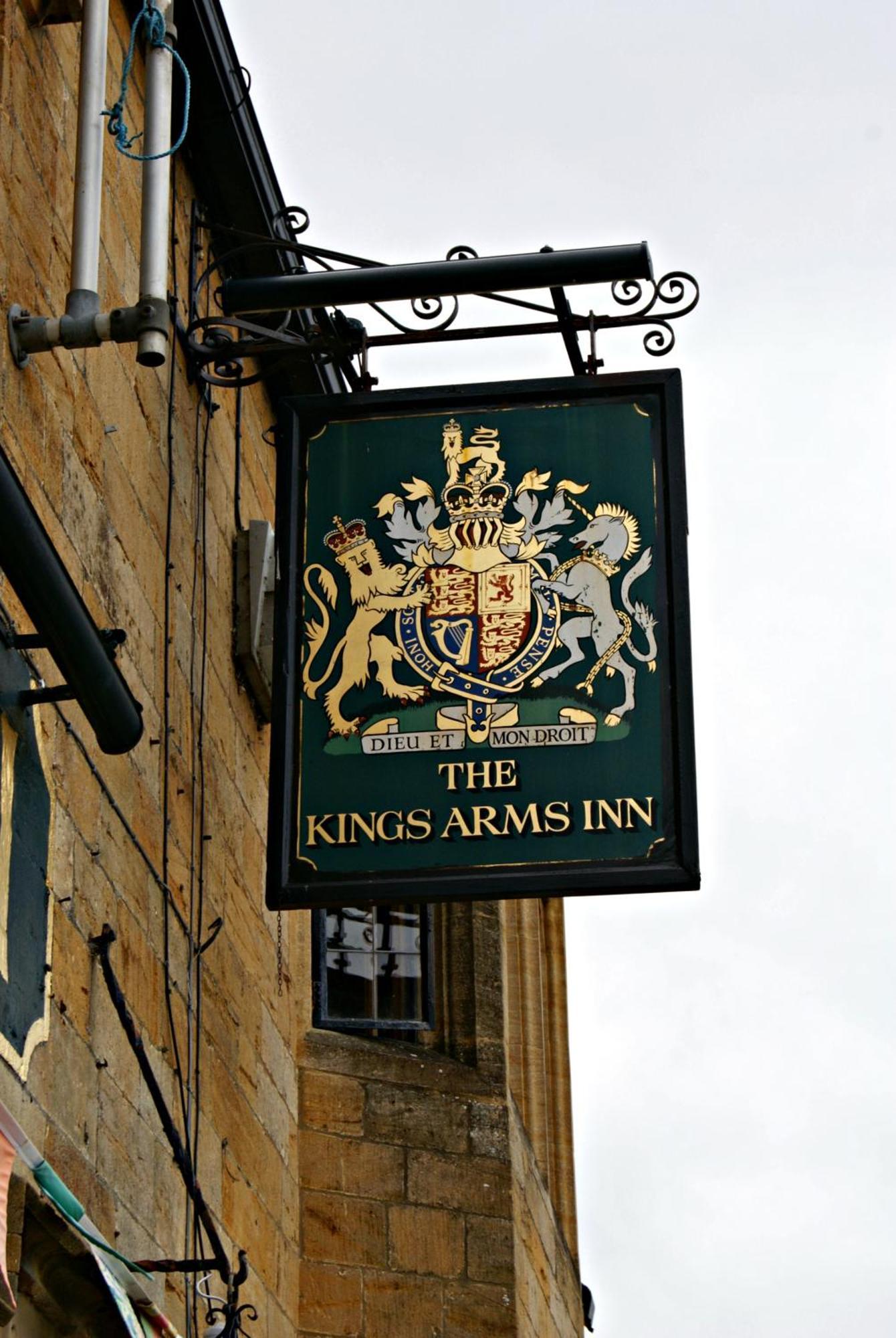 The Kings Arms Inn Montacute Exteriör bild